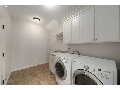 342 Se 16th Avenue Canby OR 97013