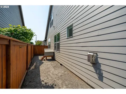 342 Se 16th Avenue Canby OR 97013