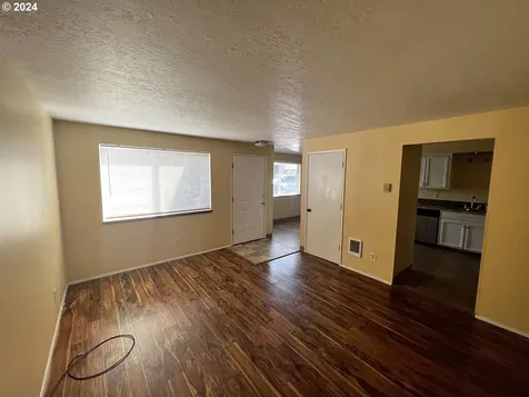 940 7th Avenue Seaside OR 97138