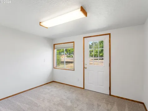 1578 Walton Way Woodburn OR 97071