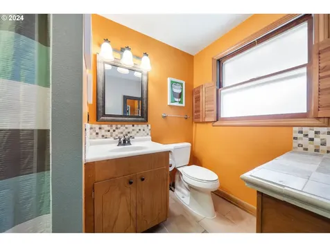 8805 NE 36th Street Vancouver WA 98662