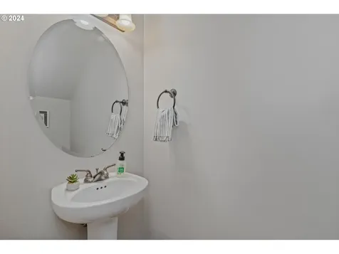 4512 NE 93rd Street Vancouver WA 98665