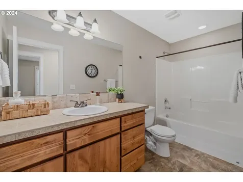 4512 NE 93rd Street Vancouver WA 98665