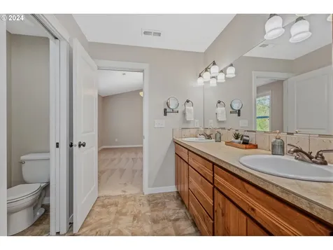 4512 NE 93rd Street Vancouver WA 98665