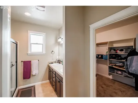 6618 NE Noel Lane Albany OR 97321