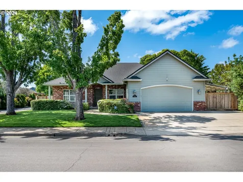 701 Blackstone Street Springfield OR 97477