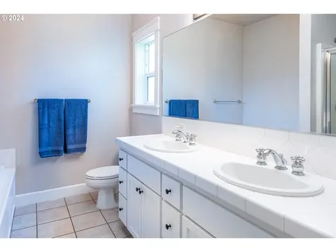 701 Blackstone Street Springfield OR 97477