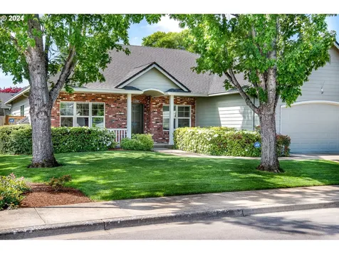 701 Blackstone Street Springfield OR 97477