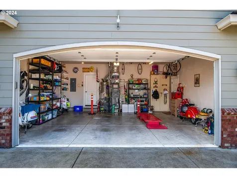701 Blackstone Street Springfield OR 97477