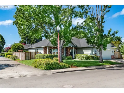 701 Blackstone Street Springfield OR 97477