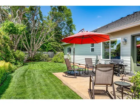 701 Blackstone Street Springfield OR 97477