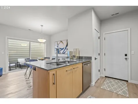 3076 Lord Byron Place Eugene OR 97408