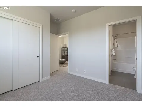 3076 Lord Byron Place Eugene OR 97408