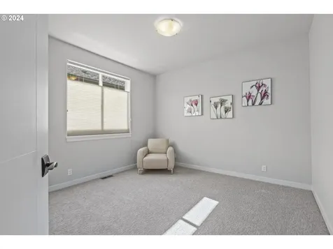 3076 Lord Byron Place Eugene OR 97408