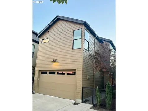 3076 Lord Byron Place Eugene OR 97408