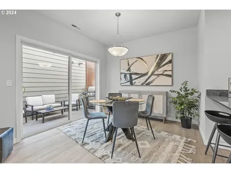 3076 Lord Byron Place Eugene OR 97408