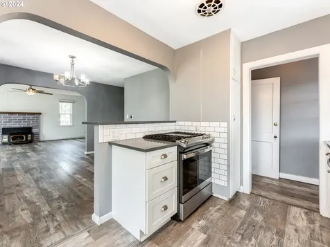 15616 NE 34th Street Vancouver WA 98682
