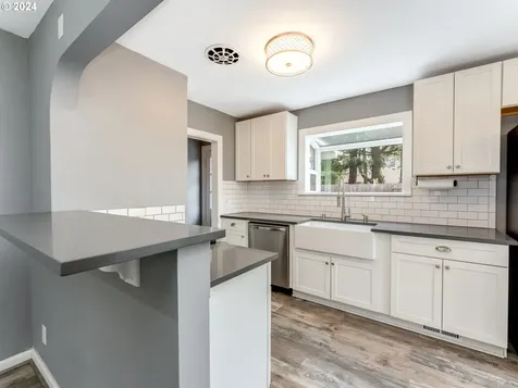 15616 NE 34th Street Vancouver WA 98682