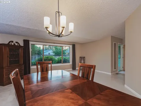 1917 Nw 111th Street Vancouver WA 98685