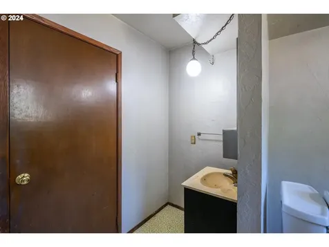 59460 Fairview Road Coquille OR 97423