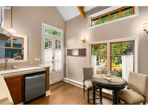 11350 S Riverwood Road Portland OR 97219