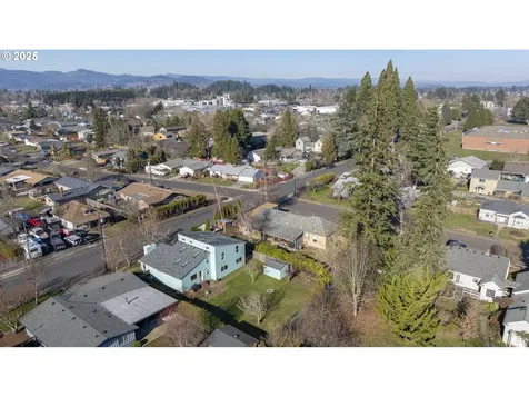 1750 NE Mcdonald Lane Mcminnville OR 97128