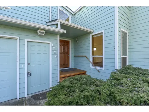 1750 NE Mcdonald Lane Mcminnville OR 97128