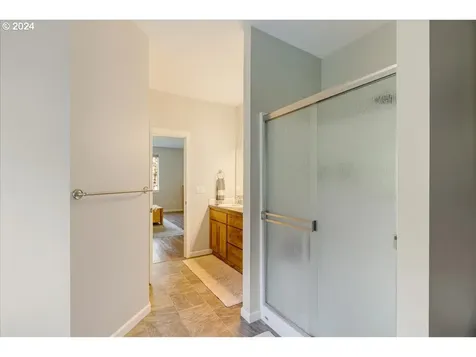 39909 SE Kitzmiller Road Eagle Creek OR 97022