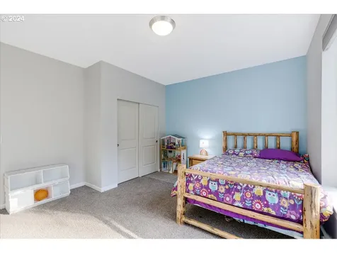39909 SE Kitzmiller Road Eagle Creek OR 97022