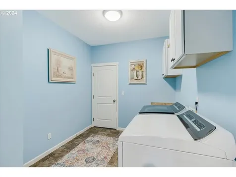 39909 SE Kitzmiller Road Eagle Creek OR 97022
