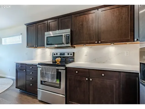 5908 Avalon Street Eugene OR 97402
