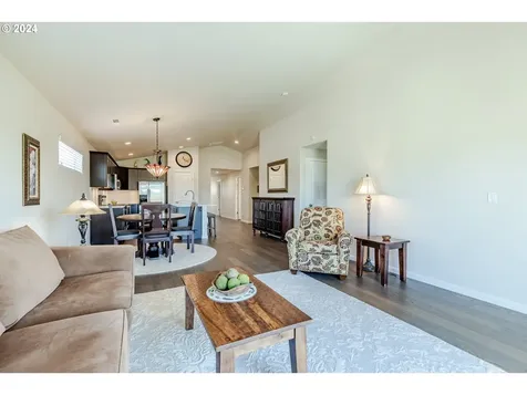 5908 Avalon Street Eugene OR 97402