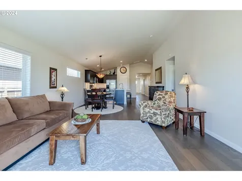 5908 Avalon Street Eugene OR 97402