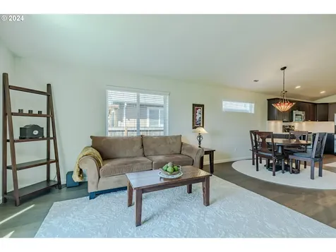 5908 Avalon Street Eugene OR 97402