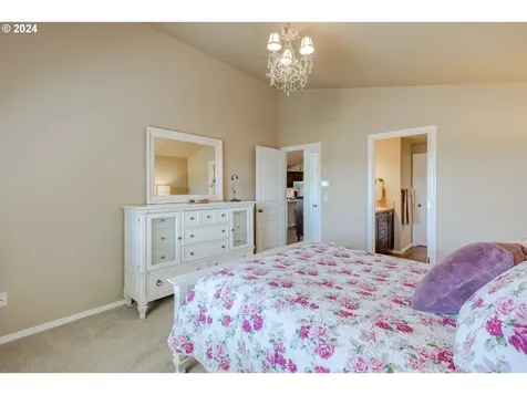 5908 Avalon Street Eugene OR 97402