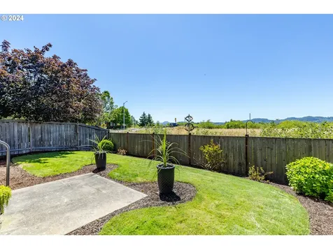 5908 Avalon Street Eugene OR 97402