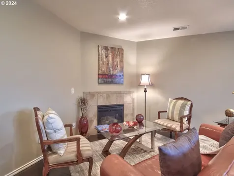 15125 Sw Canyon Wren Way Beaverton OR 97007