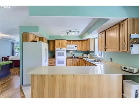 13722 Heather Lane Ne Aurora OR 97002