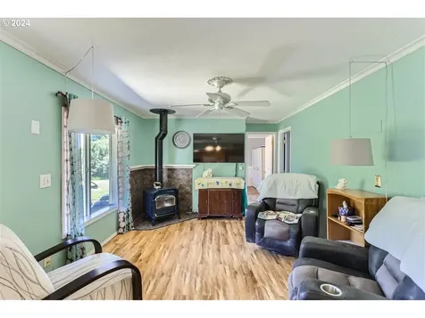 13722 Heather Lane Ne Aurora OR 97002