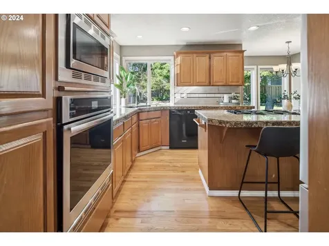 15219 Nw Eugene Lane Portland OR 97229
