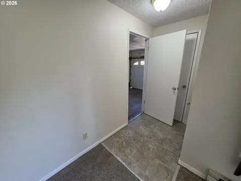 1407 Bowmont Avenue Kelso WA 98626