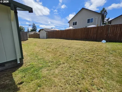 1407 Bowmont Avenue Kelso WA 98626