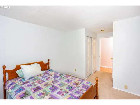1743 Se Lewellyn Avenue Troutdale OR 97060