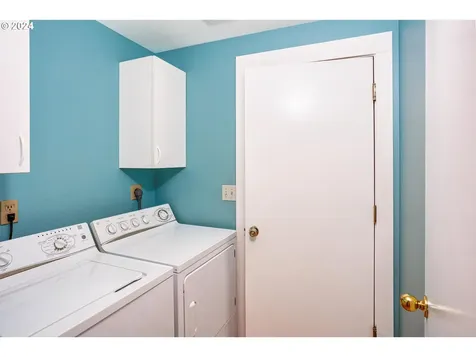 1743 Se Lewellyn Avenue Troutdale OR 97060