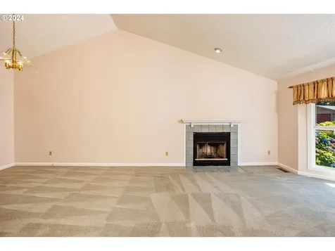 1743 Se Lewellyn Avenue Troutdale OR 97060