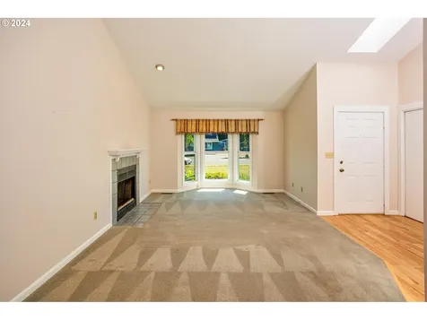 1743 Se Lewellyn Avenue Troutdale OR 97060
