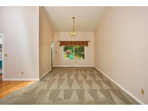 1743 Se Lewellyn Avenue Troutdale OR 97060