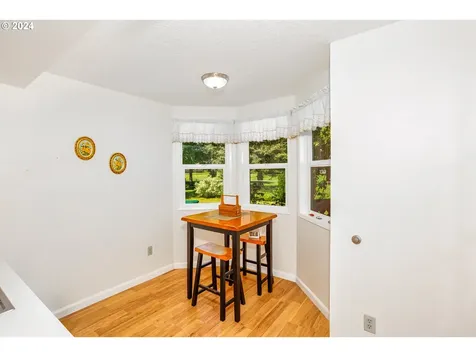 1743 Se Lewellyn Avenue Troutdale OR 97060