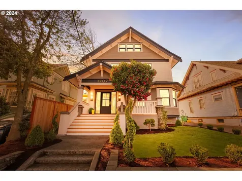 1707 SE 37th Avenue Portland OR 97214