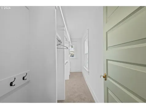 1707 SE 37th Avenue Portland OR 97214
